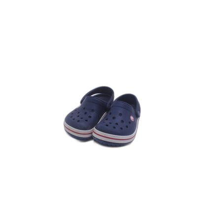 Crocs Unisex  Relaxed Fit Closed-Toe Shoe
