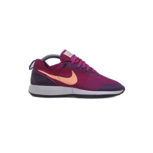 Nike Women Shoe