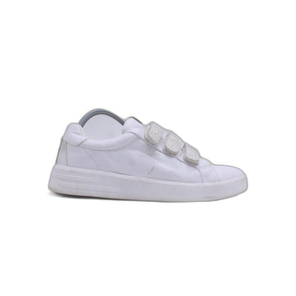 Tamaris White Casual Shoe
