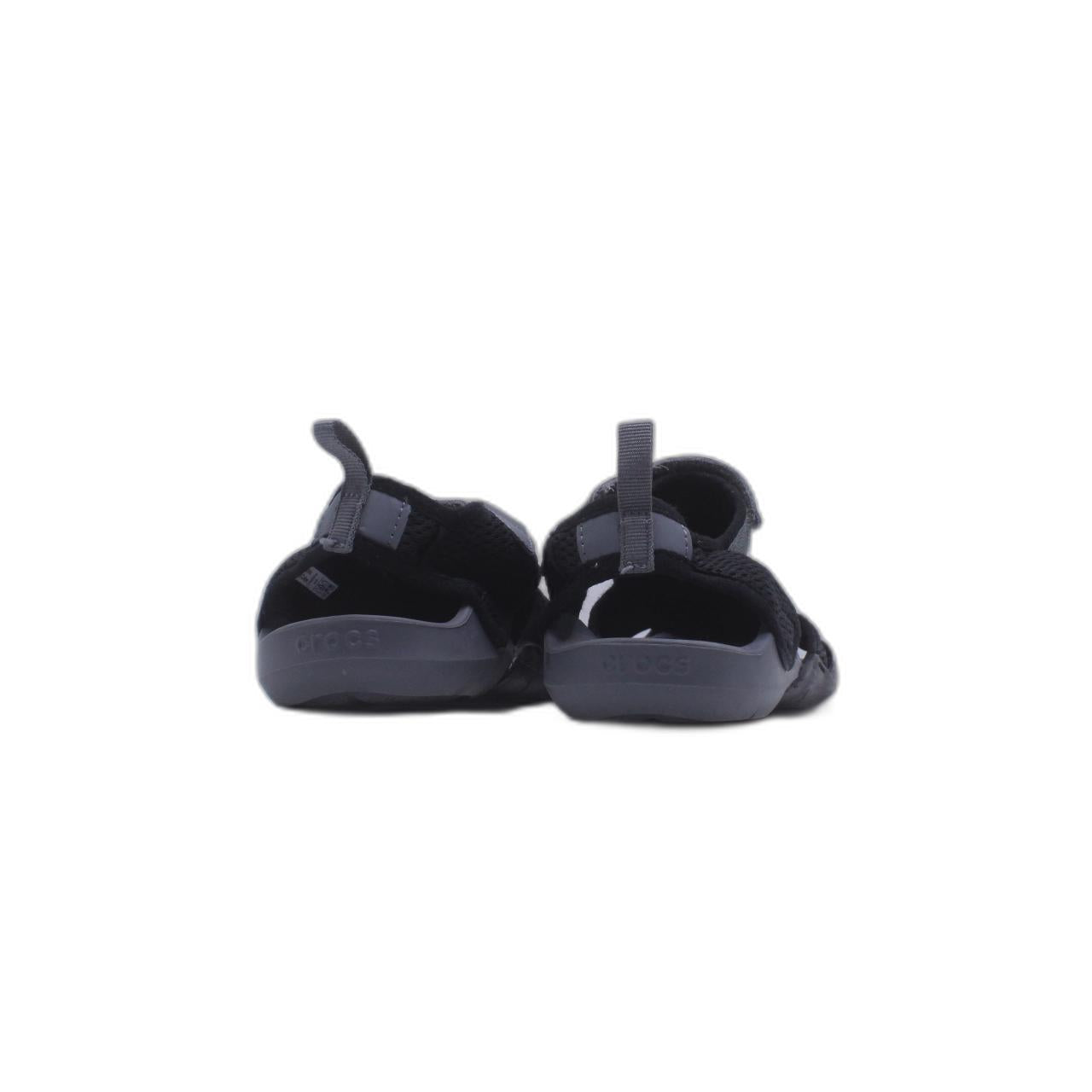 BALCK CROCS SLIPPER