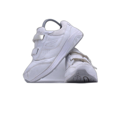 New Balance Est 1906 Women's Hook and Loop Leather Walking Sneaker