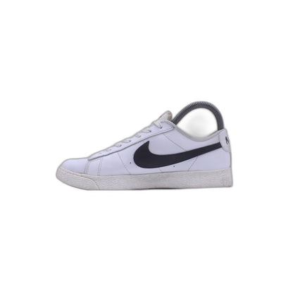 Nike White Casual Shoe