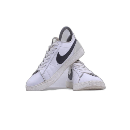 Nike White Casual Shoe