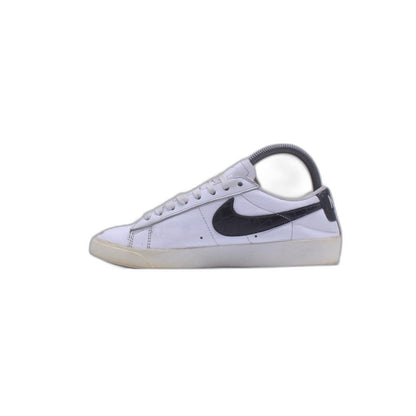 Nike Blazer Low Leather White Black Sneaker