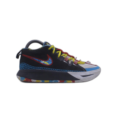 Nike Kyrie Flytrap Youth Basketball Shoe