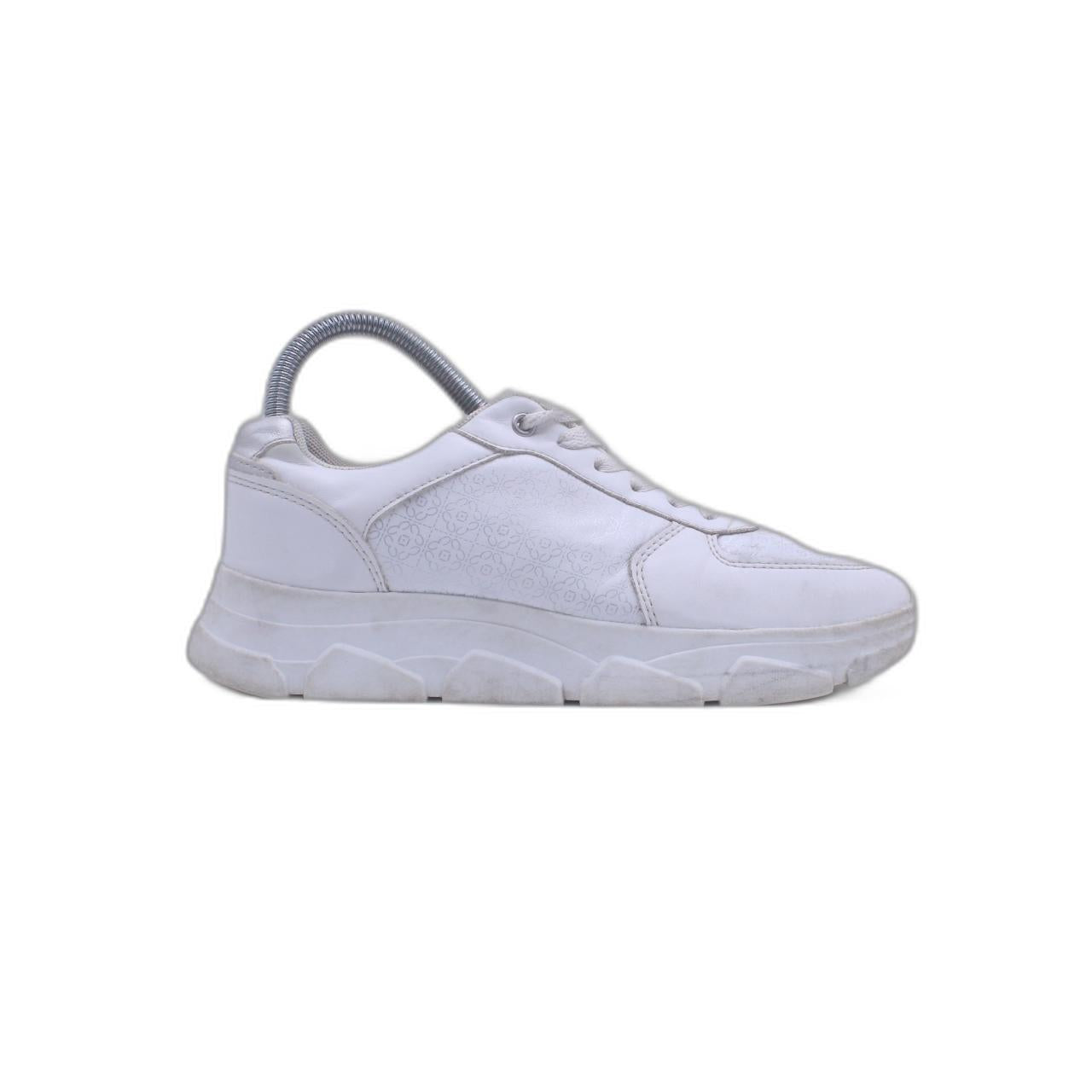 Graceland White Sneaker