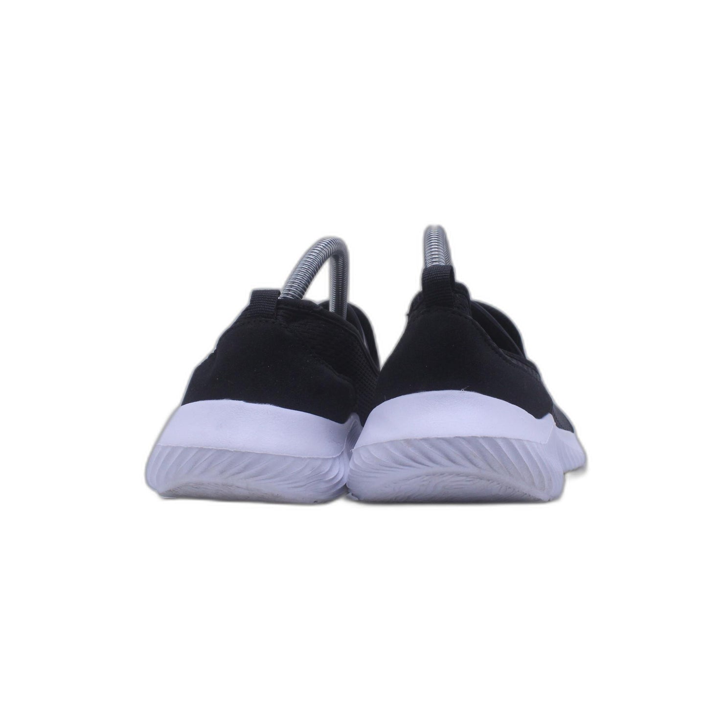 SOFT SOLES COMFORT IN EVERY STEP SHOES