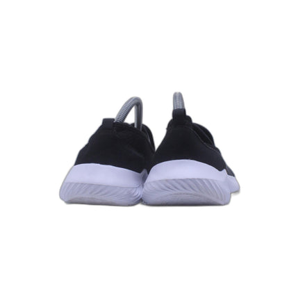 SOFT SOLES COMFORT IN EVERY STEP SHOES