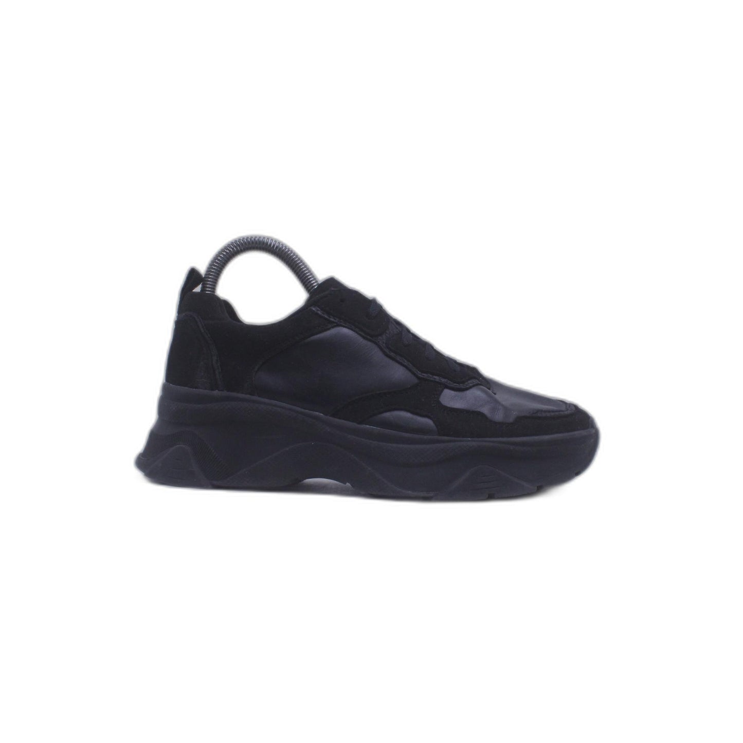 Chel See Black Sneaker