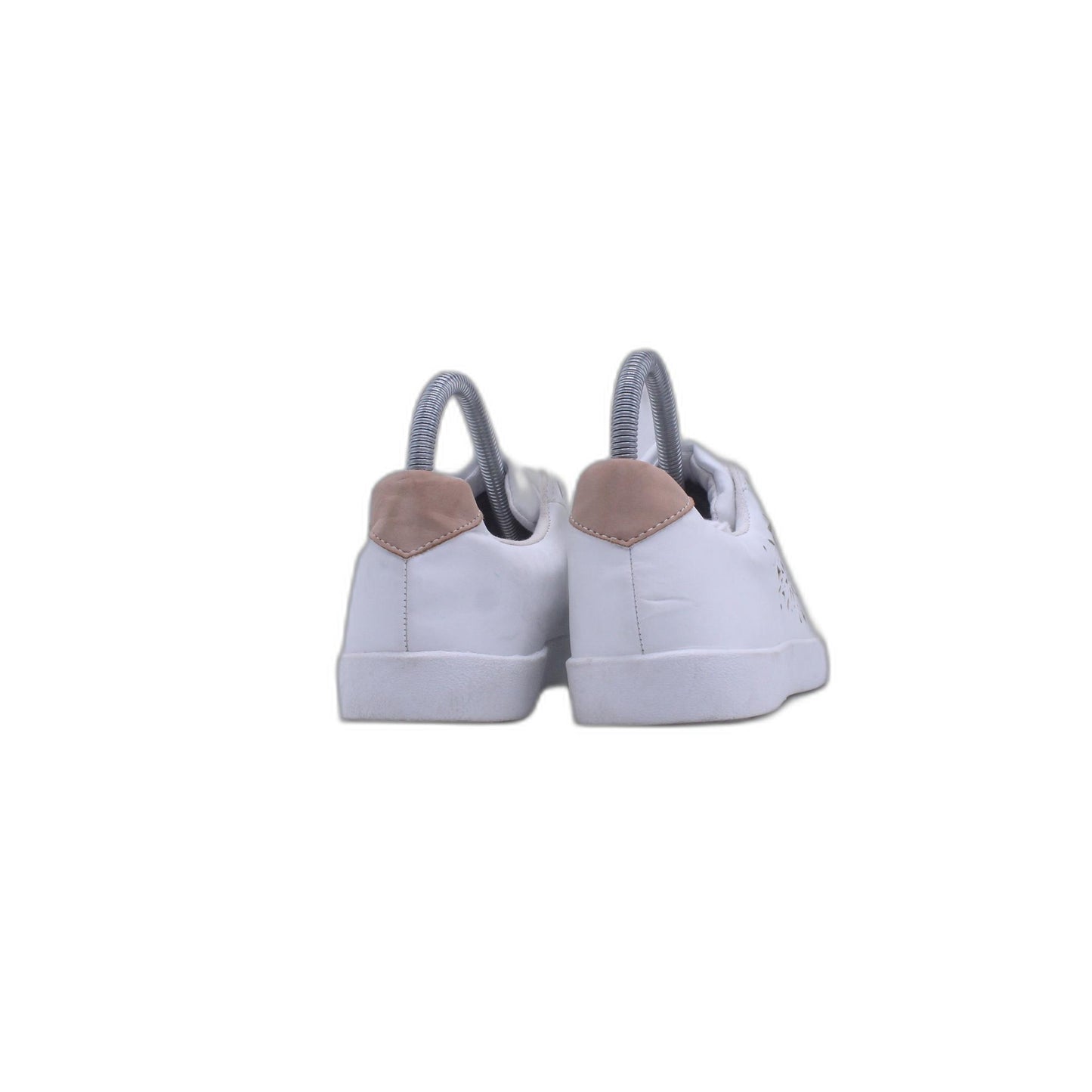 Essentiel White Sneaker