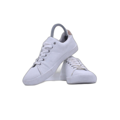 Essentiel White Sneaker