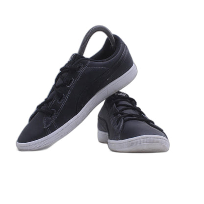 Puma Black Leather Sneakers. Black Satin Ribbon Laces