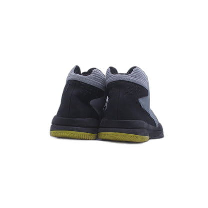 UNDER ARMOUR JET 2017 BASKETBALL MID-TOP SHOE