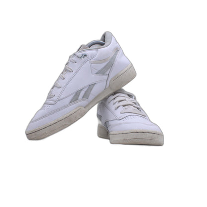 Reebok White Casual Shoe