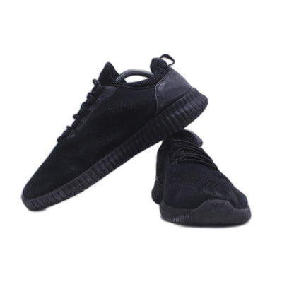 Skechers Slipon Slip Resistant Memory Foam shoe