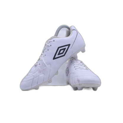 Umbro White Cleat