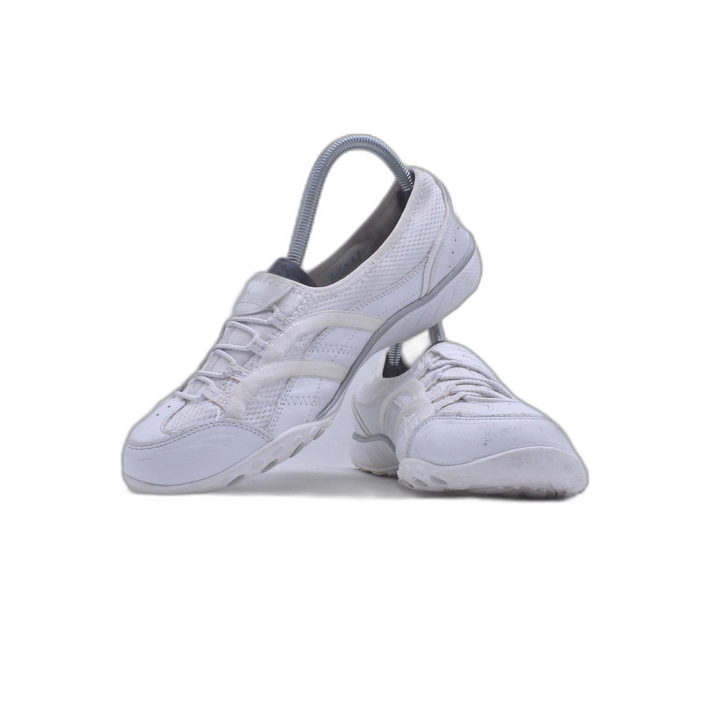 Skechers Womens Breathe-Easy Simple Pleasure White Casual Flat