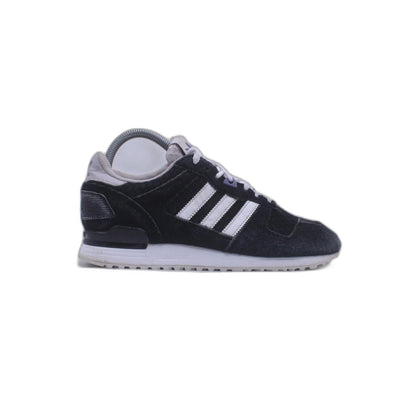 Adidas Women  Sneaker