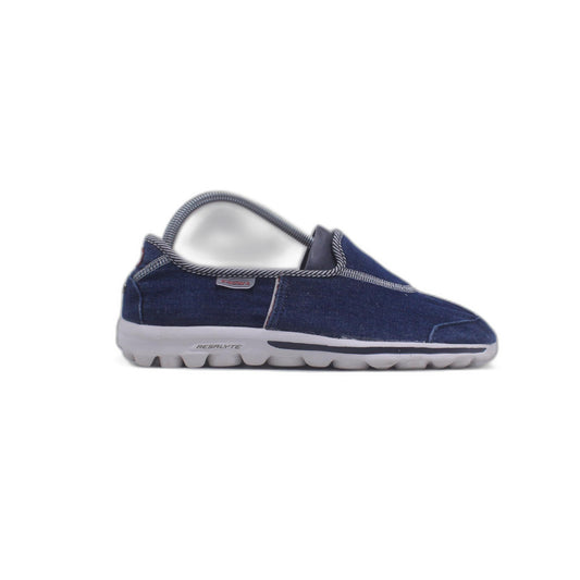 Skechers Go Walk Classic Point Slip-On Sneakers Light Denim