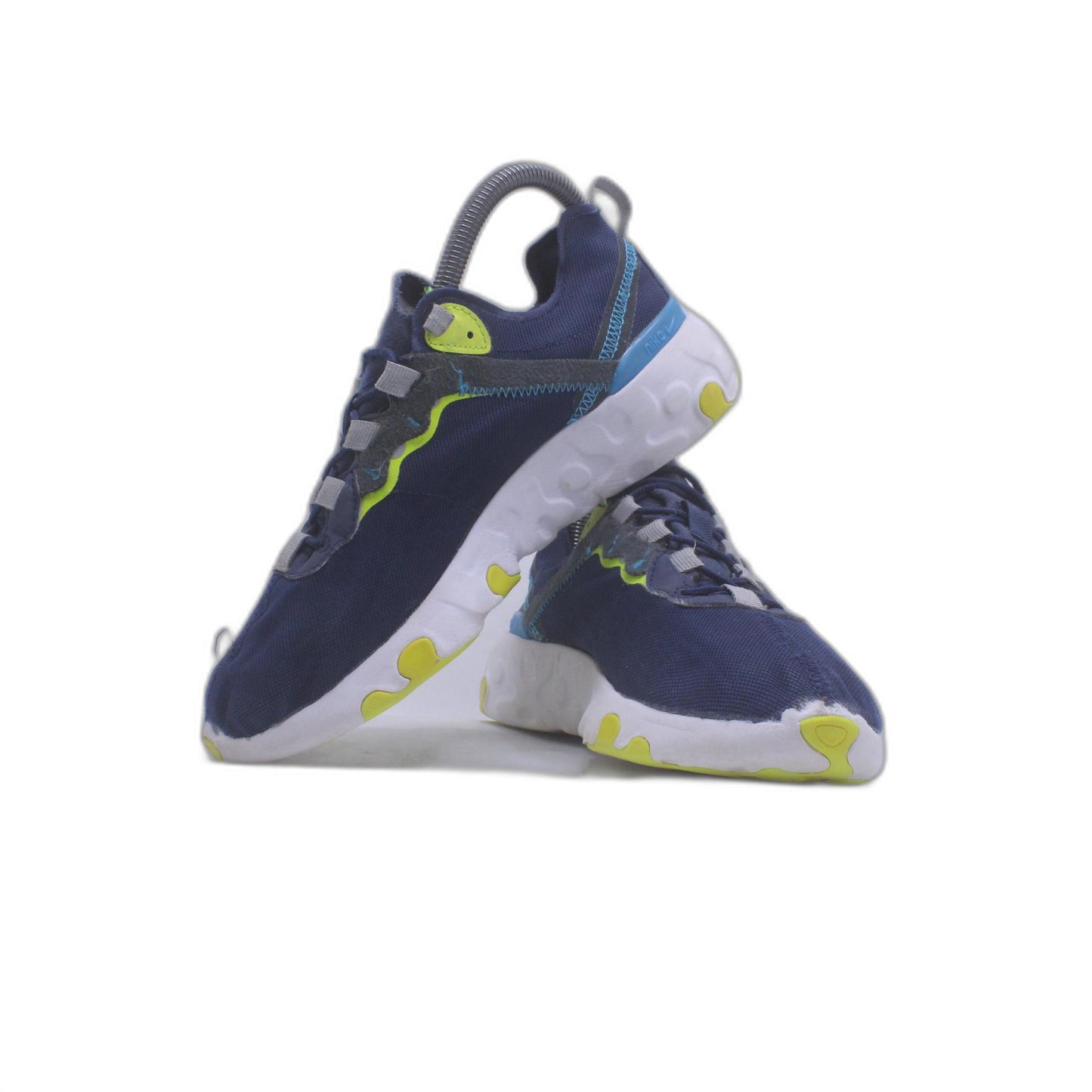 New nike element 55 sneakers 6Y