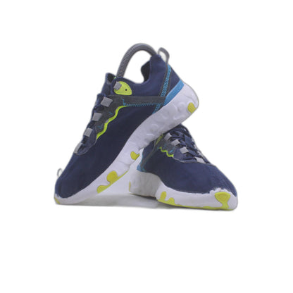 New nike element 55 sneakers 6Y