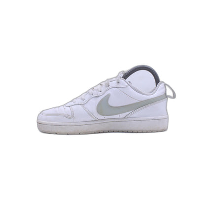 NIKE WHITE SHOES