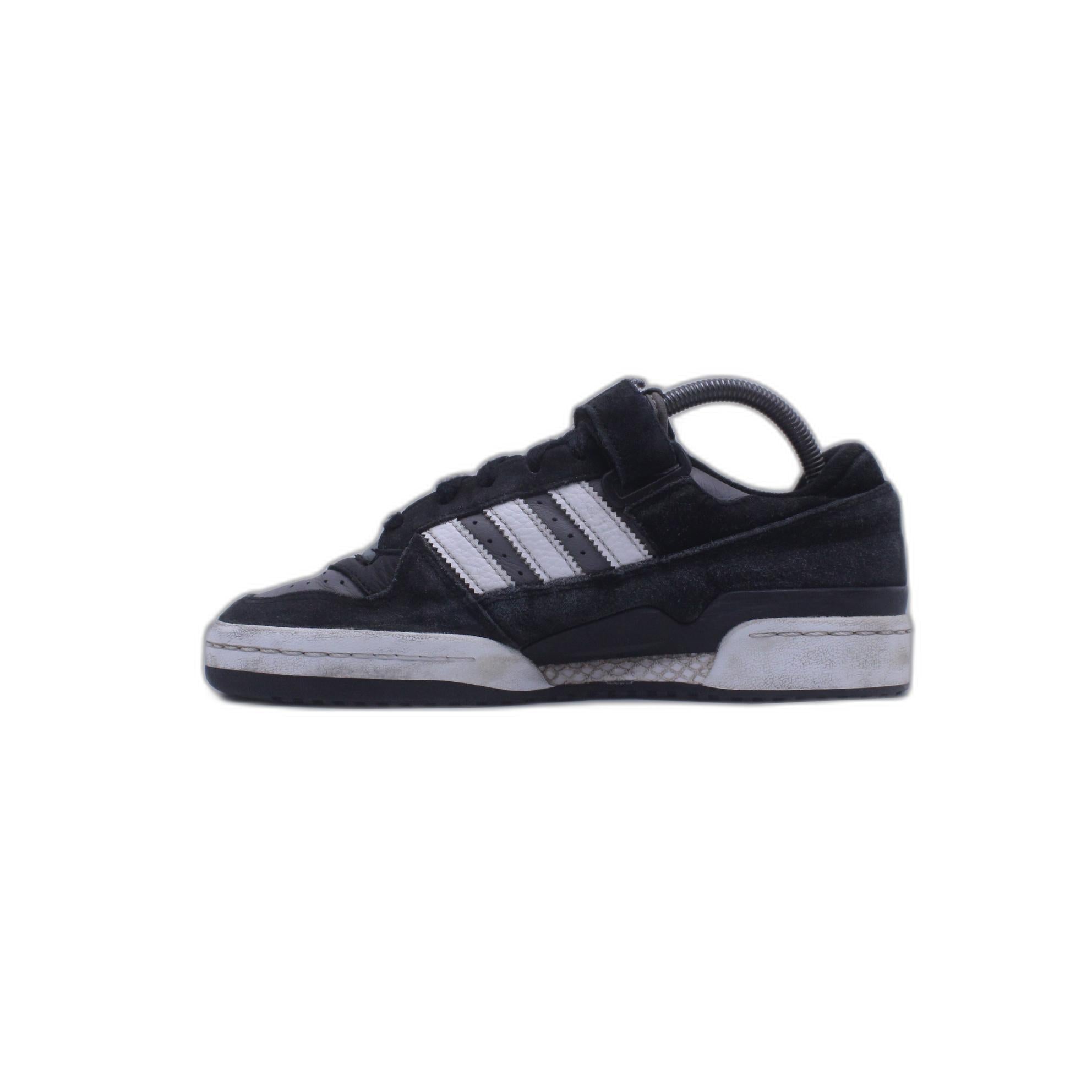 Shoes in Very Good Condition in Pakistan | 8/10 Pre-Loved