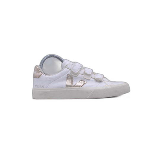 VEJA White Casual Shoe