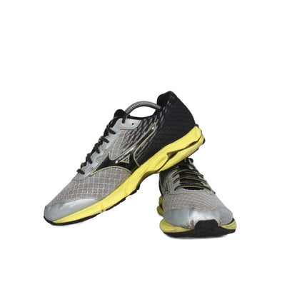 Mizuno Wave Rider 19 Sneaker