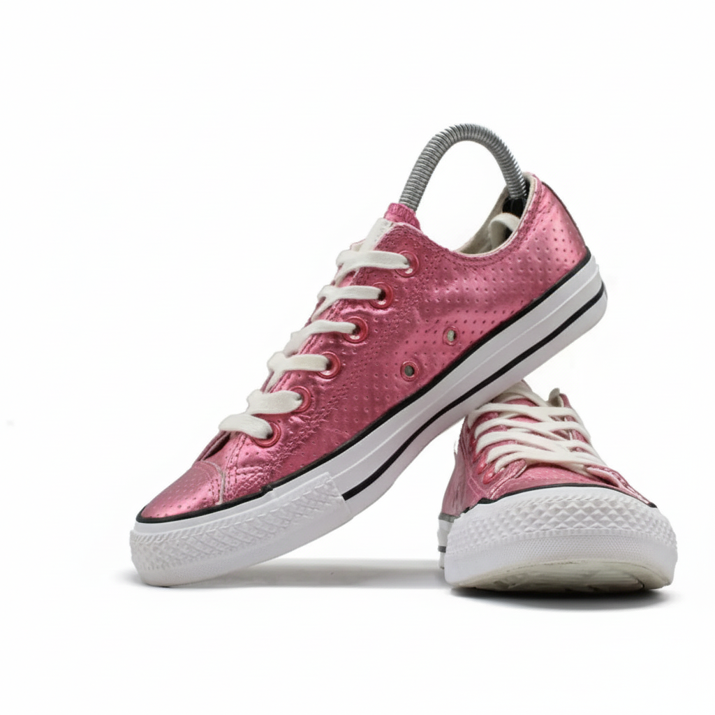 CONVERSE ROUND TOE SNEAKERS