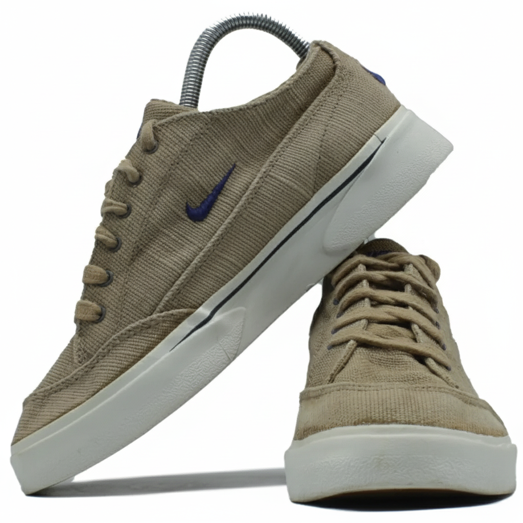 Nike Vintage 1995 GTS (Michigan)