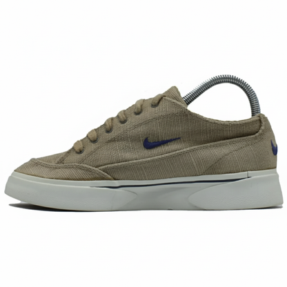 Nike Vintage 1995 GTS (Michigan)