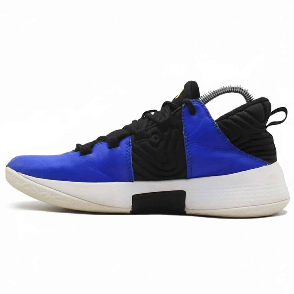 Under Armour Youth GS Escalate