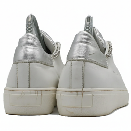 Madeleine white leather sneaker
