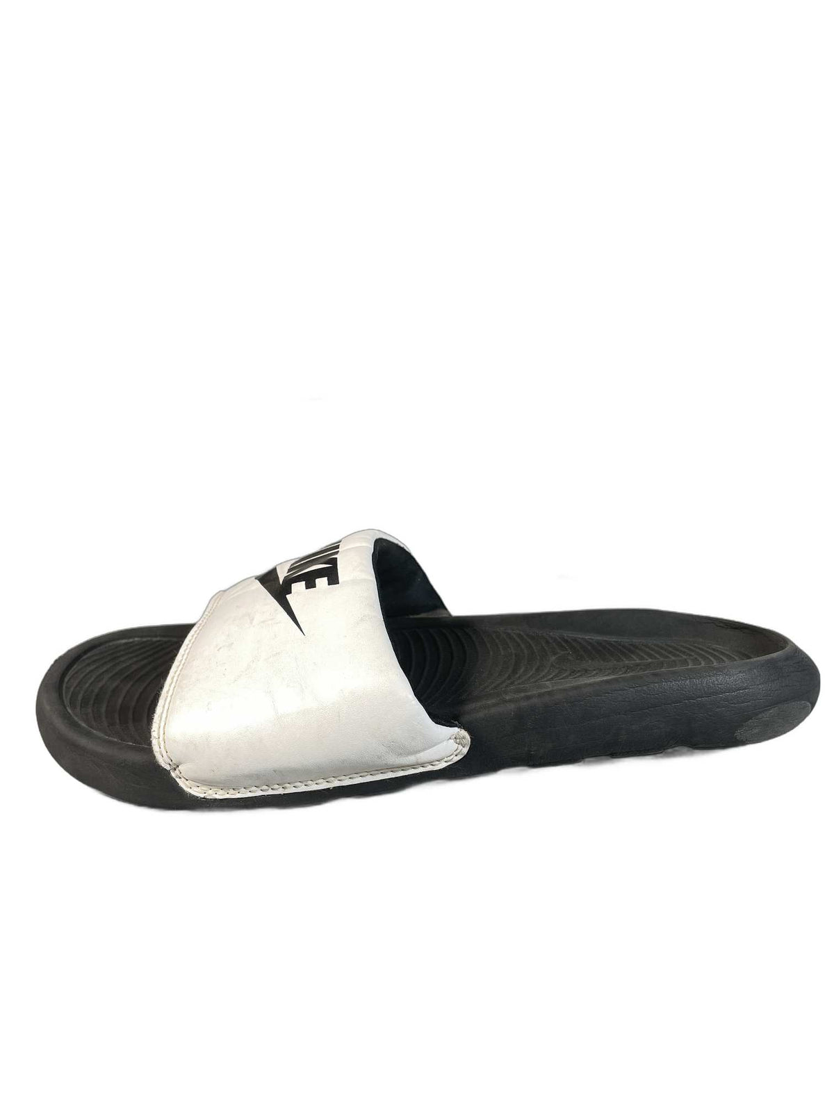 Nike Men s Victori One slide in black with a white