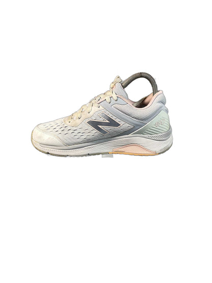New Balance 847 Sneaker