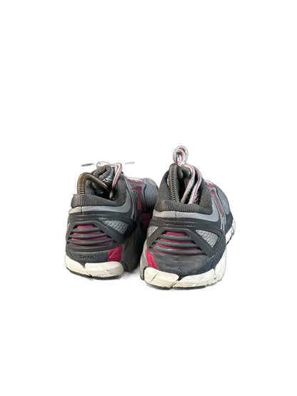 Brooks Ariel 16 Sneaker