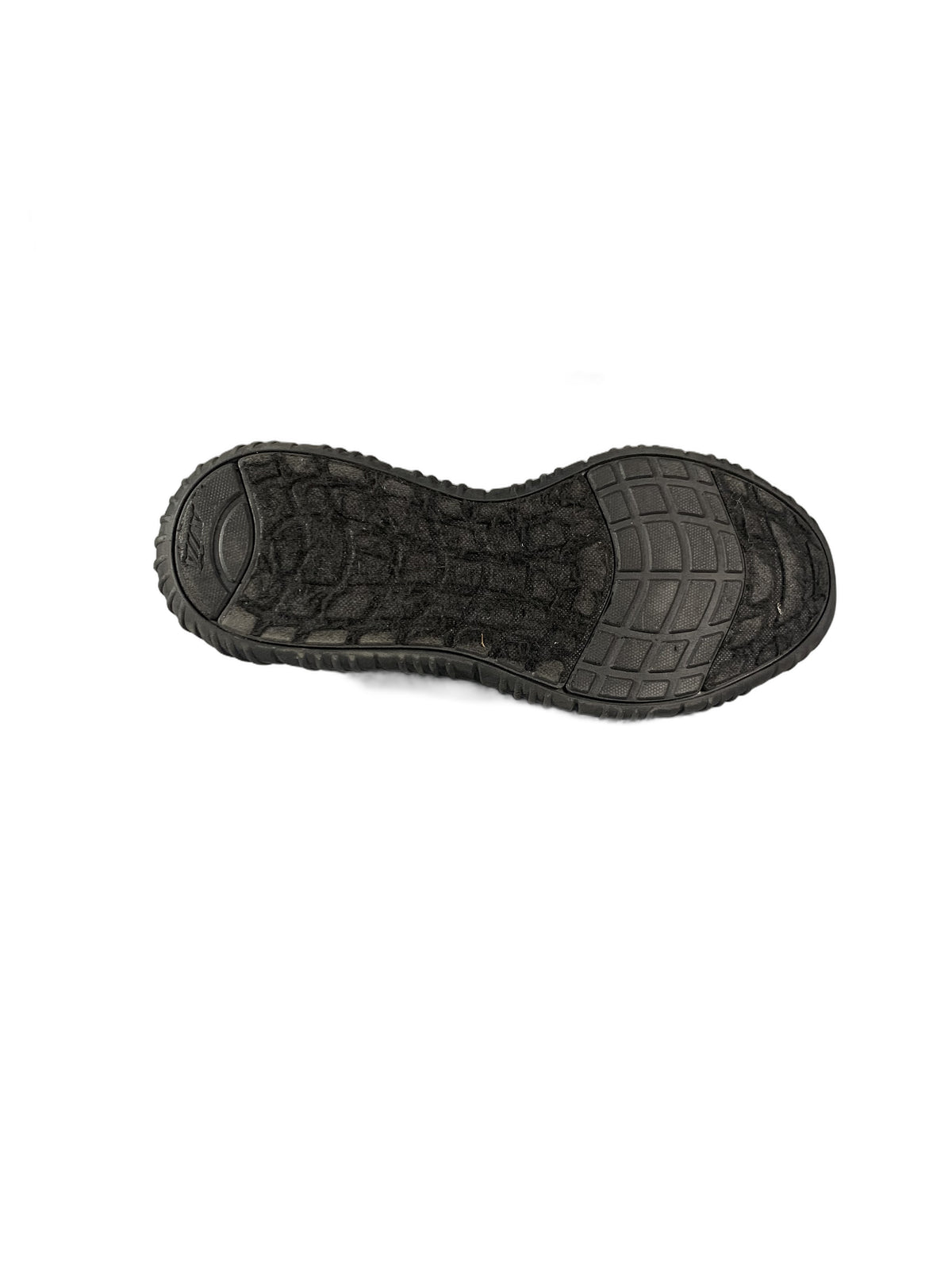 black slip-on knit sneaker with a grooved rubber sole shoe