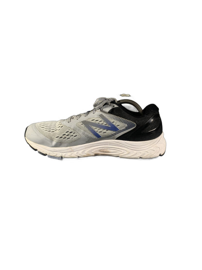 New Balance 840v4 sneakers