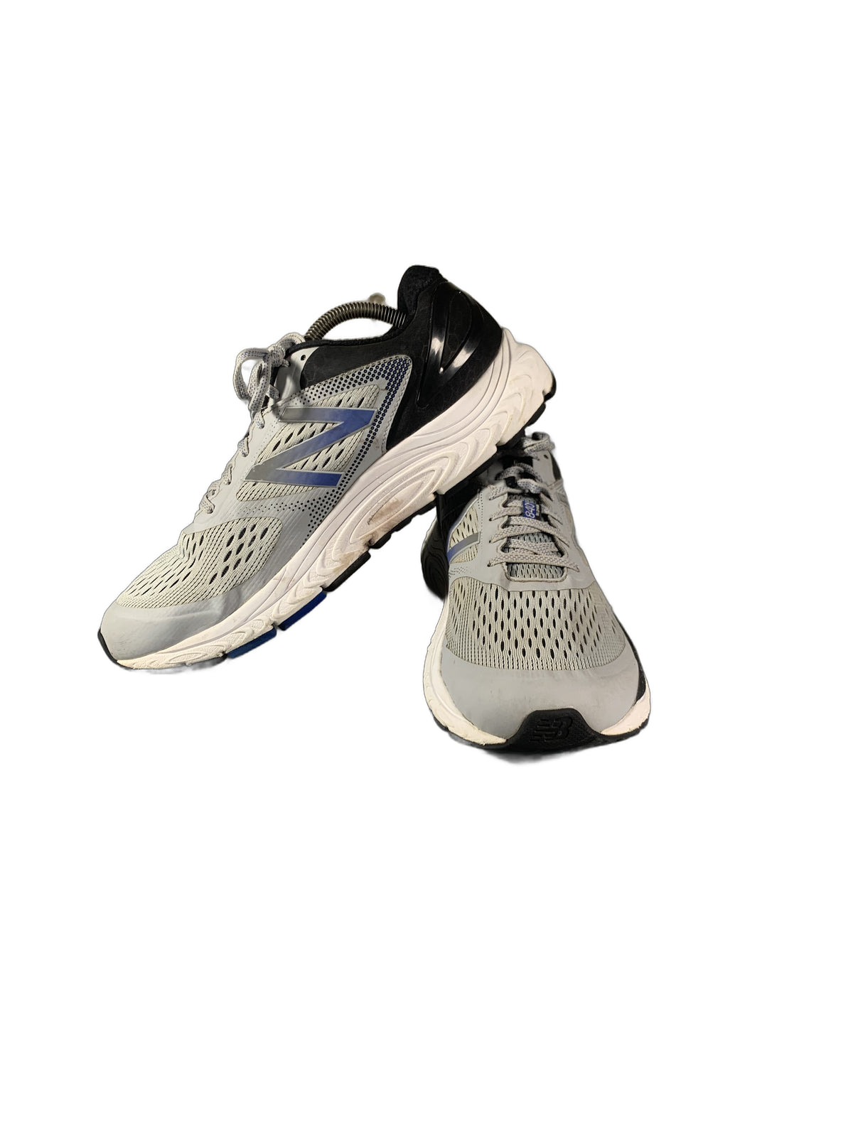 New Balance 840v4 sneakers