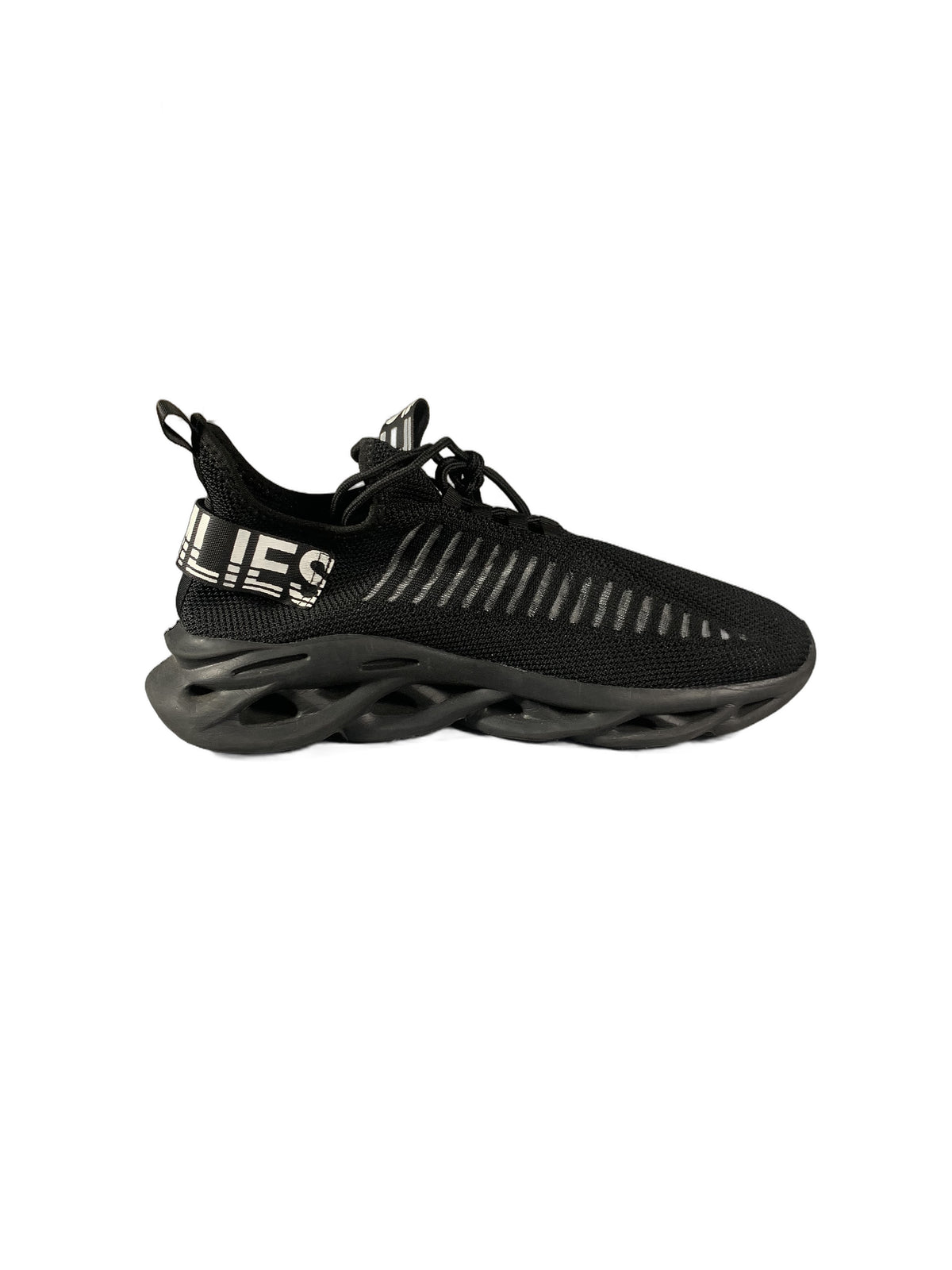 lightweight athletic sneakers