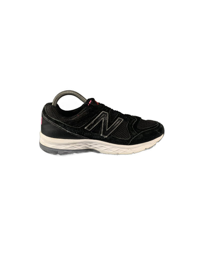 New Balance 795 v1 in black shoe