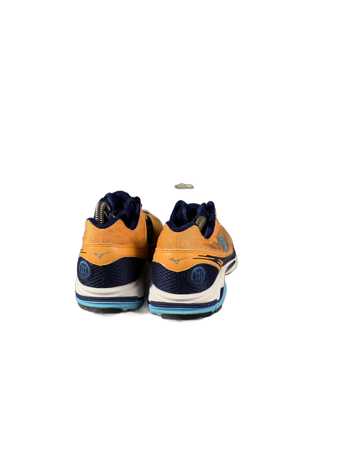 Mizuno Wave Rider 16 stands shoe