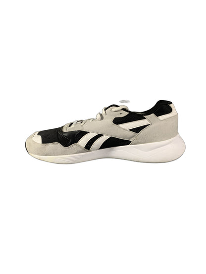 Reebok Classic Dashonic in gray, black Shoe