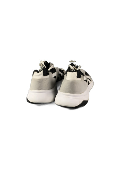 Reebok Classic Dashonic in gray, black Shoe