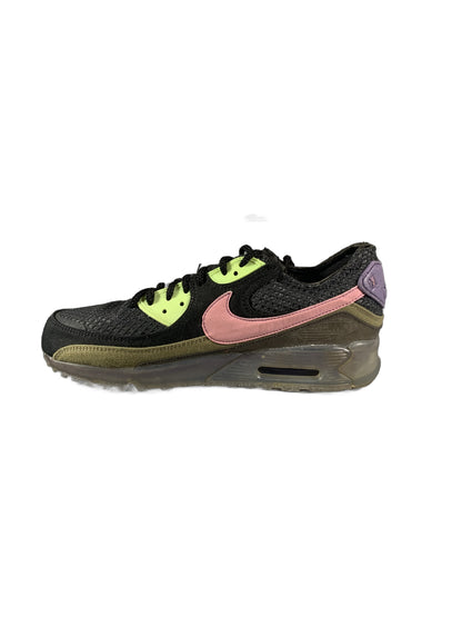 Nike Air Max 90 shoe