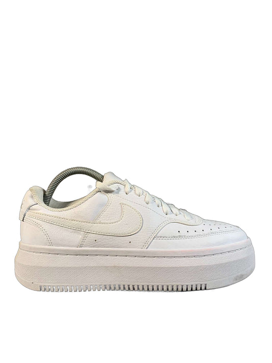Nike Air Force 1 Triple White Sneaker