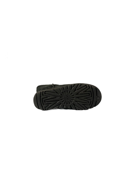 UGG Classic Short Boot