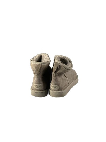 UGG  Classic Ultra Mini boot