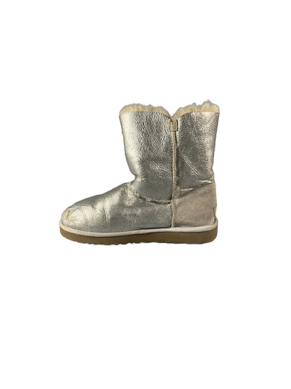 UGG Bailey Button boot